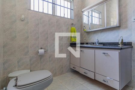 Casa à venda com 370m², 2 quartos e 3 vagas Casa à venda com 370m², 2 quartos e 3 vagasBanheiro