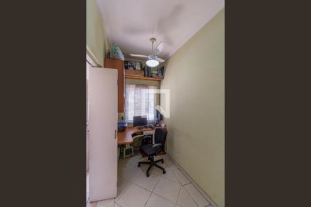 Casa à venda com 370m², 2 quartos e 3 vagas Casa à venda com 370m², 2 quartos e 3 vagasQuarto de Serviço