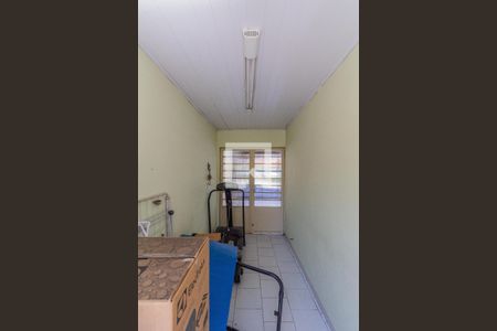 Casa à venda com 370m², 2 quartos e 3 vagas Casa à venda com 370m², 2 quartos e 3 vagasEntrada