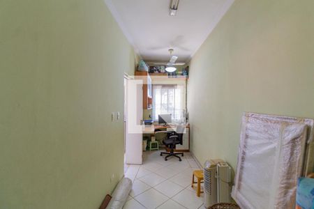 Casa à venda com 370m², 2 quartos e 3 vagas Casa à venda com 370m², 2 quartos e 3 vagasQuarto de Serviço