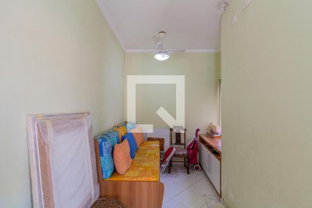 Casa à venda com 370m², 2 quartos e 3 vagas Casa à venda com 370m², 2 quartos e 3 vagasQuarto de Serviço