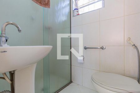 Casa à venda com 370m², 2 quartos e 3 vagas Casa à venda com 370m², 2 quartos e 3 vagasBanheiro de Serviço