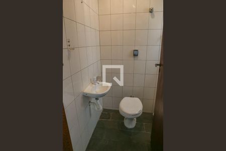 Casa à venda com 220m², 3 quartos e sem vagaBanheiro de Serviço