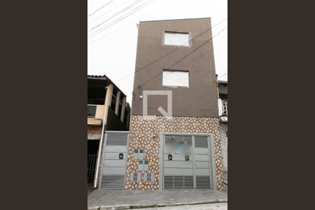 Casa para alugar com 120m², 3 quartos e 1 vaga Casa para alugar com 120m², 3 quartos e 1 vagaFachada