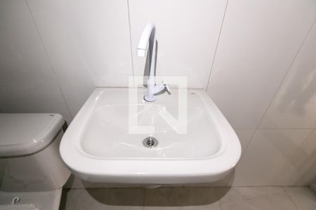 Casa para alugar com 120m², 3 quartos e 1 vaga Casa para alugar com 120m², 3 quartos e 1 vagaDetalhe banheiro