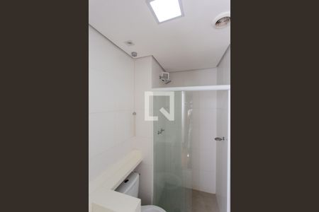 Banheiro de apartamento para alugar com 2 quartos, 45m² em Piraporinha, Diadema