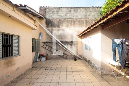 Casa à venda com 400m², 2 quartos e sem vagaQuintal