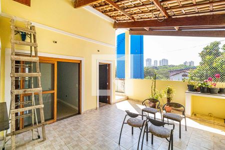 Casa à venda com 130m², 1 quarto e sem vagaÁrea externa