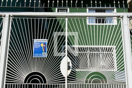 Casa à venda com 180m², 3 quartos e 3 vagasFachada