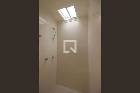 Apartamento à venda com 35m², 2 quartos e sem vaga Apartamento à venda com 35m², 2 quartos e sem vagaBanheiro