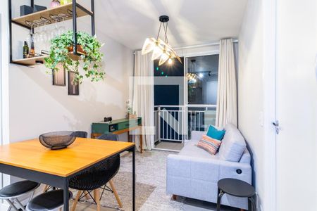 Sala de apartamento para alugar com 2 quartos, 40m² em Jardim Taquaral, São Paulo