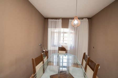 estar/jantar de casa à venda com 3 quartos, 160m² em Scharlau, São Leopoldo