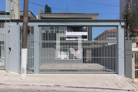 Casa à venda com 368m², 4 quartos e 4 vagasFachada