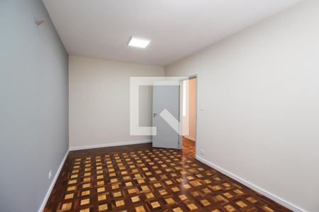 Casa à venda com 368m², 4 quartos e 4 vagasQuarto 1