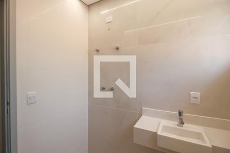 Casa à venda com 368m², 4 quartos e 4 vagasBanheiro