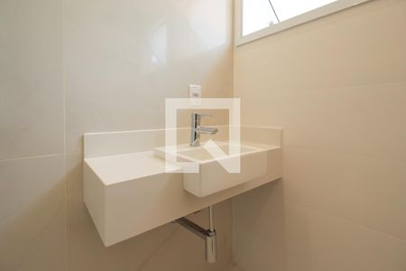 Casa à venda com 368m², 4 quartos e 4 vagasBanheiro