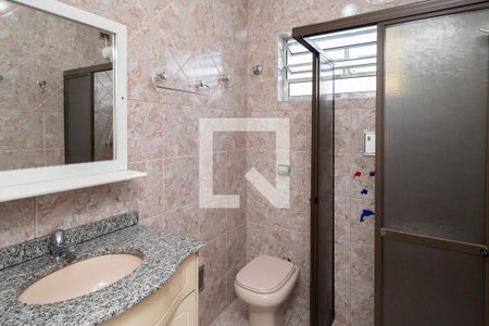 Casa à venda com 205m², 3 quartos e 2 vagas Casa à venda com 205m², 3 quartos e 2 vagasBanheiro 1