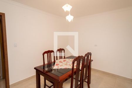 Casa à venda com 205m², 3 quartos e 2 vagas Casa à venda com 205m², 3 quartos e 2 vagasSala de Jantar