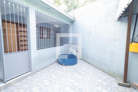 Casa à venda com 205m², 3 quartos e 2 vagas Casa à venda com 205m², 3 quartos e 2 vagasQuintal