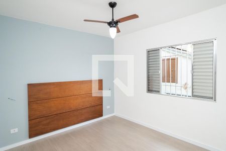 Casa à venda com 205m², 3 quartos e 2 vagas Casa à venda com 205m², 3 quartos e 2 vagasSuíte