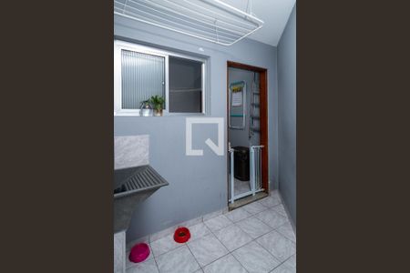 Casa à venda com 205m², 3 quartos e 2 vagas Casa à venda com 205m², 3 quartos e 2 vagasÁrea de Serviço