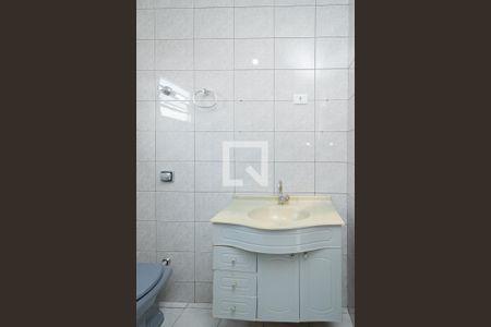 Casa à venda com 205m², 3 quartos e 2 vagas Casa à venda com 205m², 3 quartos e 2 vagasBanheiro - Suíte