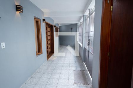 Casa à venda com 205m², 3 quartos e 2 vagas Casa à venda com 205m², 3 quartos e 2 vagasQuintal