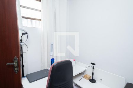 Casa à venda com 205m², 3 quartos e 2 vagas Casa à venda com 205m², 3 quartos e 2 vagasEscritório