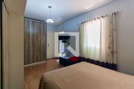 Casa à venda com 216m², 3 quartos e 4 vagas Casa à venda com 216m², 3 quartos e 4 vagasSuíte 1