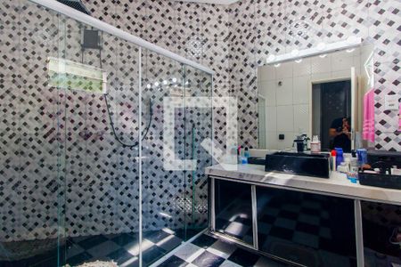 Casa à venda com 216m², 3 quartos e 4 vagas Casa à venda com 216m², 3 quartos e 4 vagasBanheiro da Suíte 1