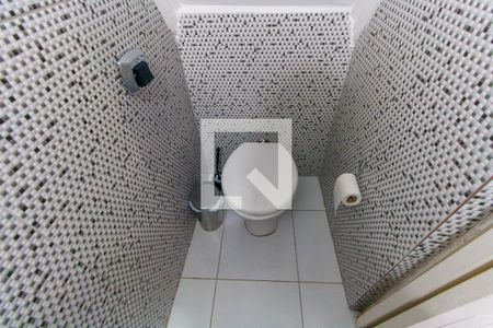 Casa à venda com 216m², 3 quartos e 4 vagas Casa à venda com 216m², 3 quartos e 4 vagasLavabo
