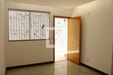Sala de apartamento à venda com 3 quartos, 85m² em Ressaca, Contagem