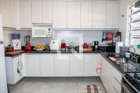 Casa à venda com 250m², 3 quartos e 2 vagasCozinha