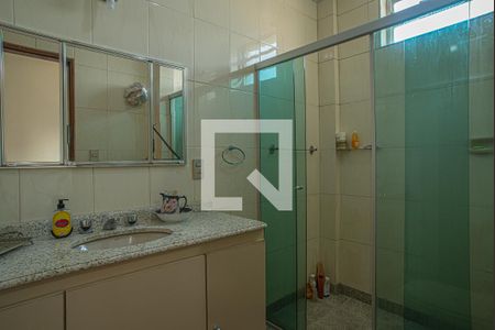 Apartamento à venda com 135m², 4 quartos e 1 vagaBanheiro da suite