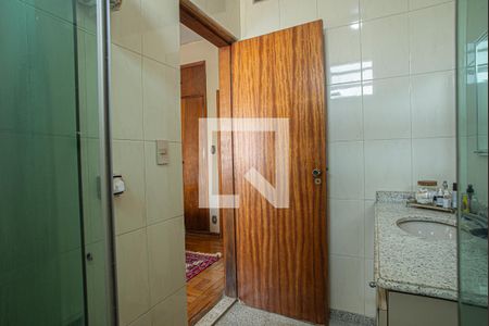 Apartamento à venda com 135m², 4 quartos e 1 vagaBanheiro da suite