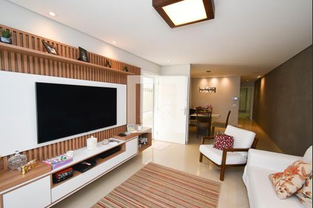 Sala de casa para alugar com 3 quartos, 240m² em Vila Pedra Branca, São Paulo
