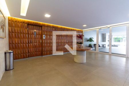 Apartamento à venda com 200m², 3 quartos e 2 vagasHall social