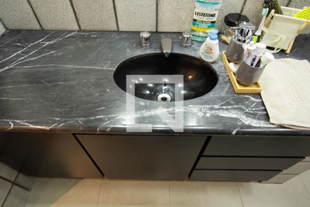 Apartamento à venda com 200m², 3 quartos e 2 vagasBanheiro 