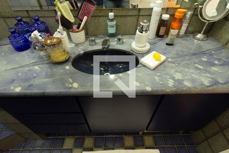 Apartamento à venda com 200m², 3 quartos e 2 vagasBanheiro da Suíte 