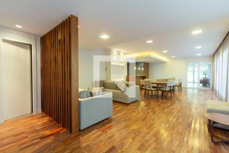 Apartamento à venda com 200m², 3 quartos e 2 vagasÁrea comum - Salão de festas