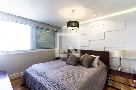 Apartamento à venda com 200m², 3 quartos e 2 vagasSuíte 