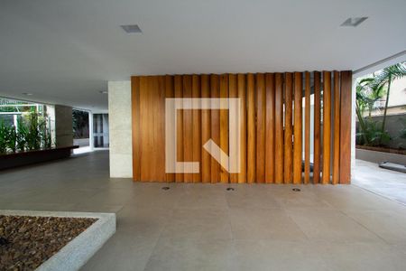 Apartamento à venda com 200m², 3 quartos e 2 vagasEntrada