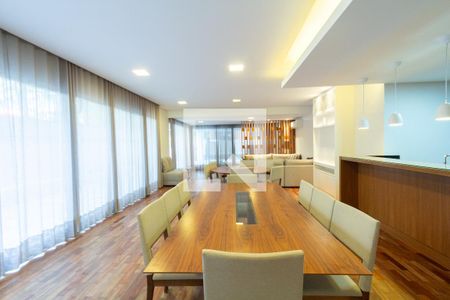 Apartamento à venda com 200m², 3 quartos e 2 vagasÁrea comum - Salão de festas