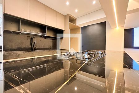 Cozinha de apartamento à venda com 2 quartos, 70m² em Sumarezinho, São Paulo