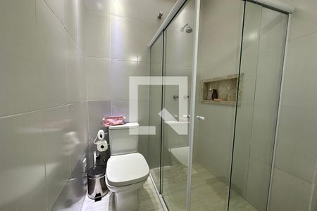 Casa à venda com 153m², 3 quartos e 4 vagasBanheiro