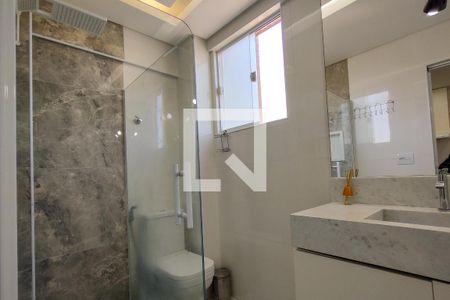 Banheiro de apartamento para alugar com 1 quarto, 44m² em Caiçara, Praia Grande