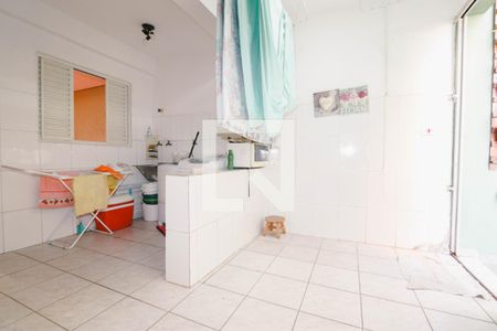 Casa à venda com 374m², 5 quartos e 5 vagasLavanderia