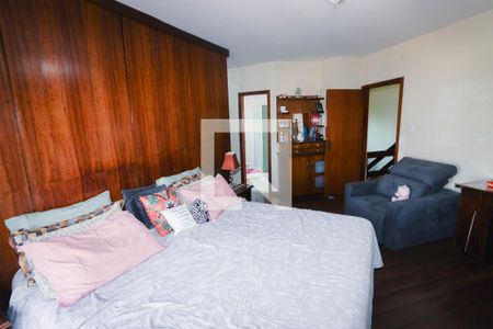 Casa à venda com 374m², 5 quartos e 5 vagasQuarto 1