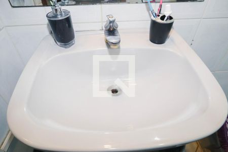 Casa à venda com 374m², 5 quartos e 5 vagasBanheiro 3