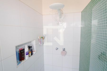 Casa à venda com 374m², 5 quartos e 5 vagasBanheiro 2